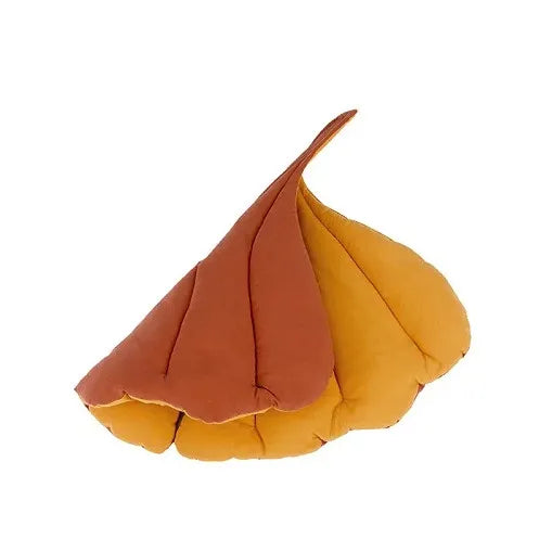 Leaf Shaped Cat Bed Mat